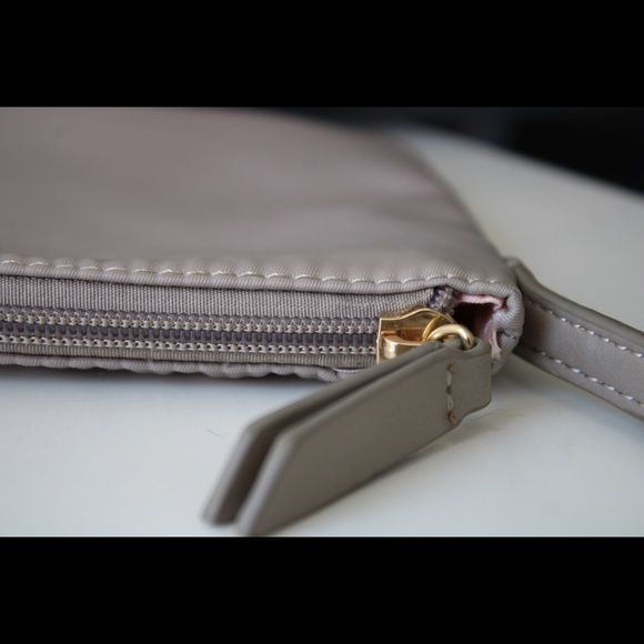 Mark and Hall Handbag - Picture 2 of 5